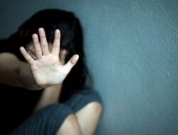 Modus Rangsang, Pria Ini “Sukses” Cabuli Kekasih Berulang Kali