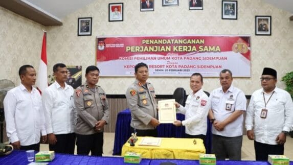 Sukseskan Pemilu 2024, KPU dan  Polres P.Sidimpuan Teken MoU