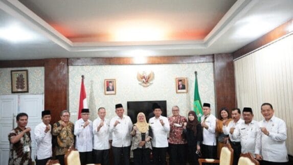 KPK Sambangi Kantor Kemenag Sumut