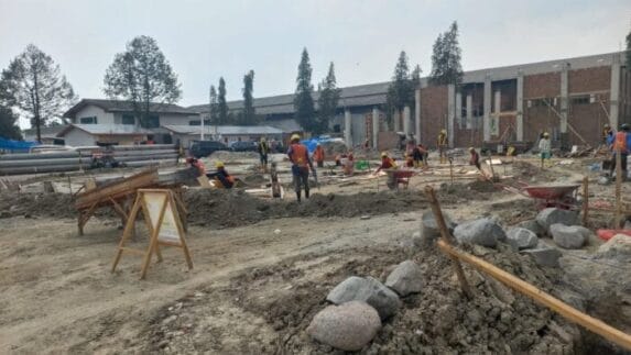 Pengerjaan Reservoar dan Distribusi Air Bersih di PT KIM Diduga Tak Miliki IMB