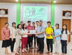 Ketua PKBM Ziona Terima Penghargaan dari Yayasan Dela Penabur Kasih