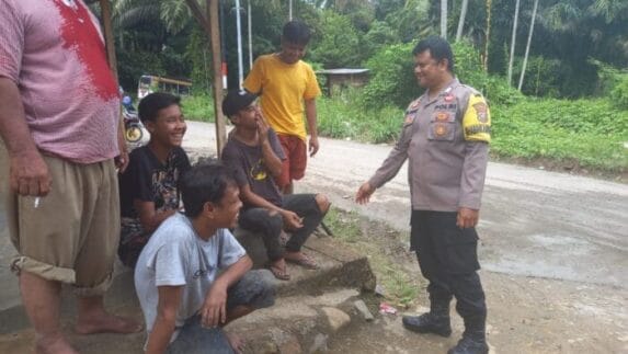 Bhabinkamtibmas Ajak Warga Jauhi Narkoba