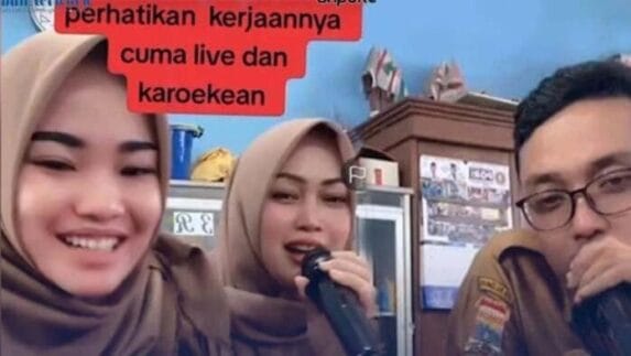 ASN Karaokean Saat Jam Kerja Bikin Heboh Dunia Maya