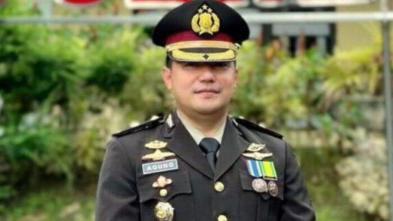 Tiduri Istri Pengusaha, Kompol Agung Dijebloskan ke Penjara