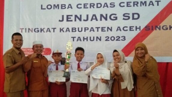 UPTD SPF SDN 1 Rimo Raih Juara Cerdas Cermat