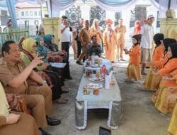 Walikota Padangsidimpuan Dampingi TP PKK Provsu Monitoring Kelurahan Wek IV