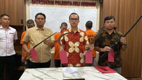 Polresta Deli Serdang Amankan Geng Motor dan Barang Bukti Sajam