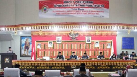 DPRD Lamsel Gelar Paripurna Bahas KUA-PPAS APBD TA 2024