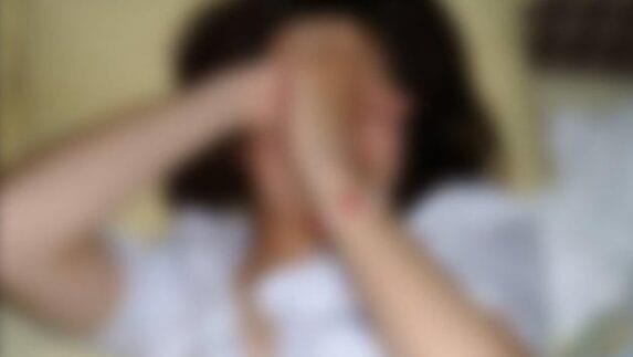 Pria Ini Jual Istri ke Hidung Belang, Layanan Intim Disaksikan Suami