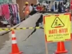 Jalan Pasar Kembang Surabaya Meletus