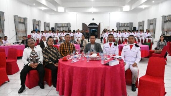 Wabup Humbahas Ajak Danton Paskibra Duduk Semeja dengan Forkopimda