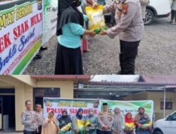 Jumat Berkah, Kapolsek Siak Hulu Bersama PT. ABL Giat Bakti Sosial Berbagi Sembako