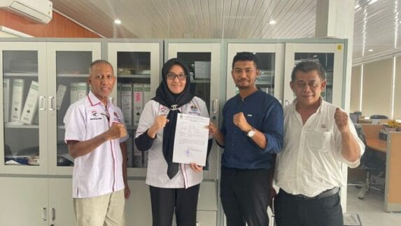 DPW IWOI Sumut Terima SK dari Bakesbangpol Pemprovsu