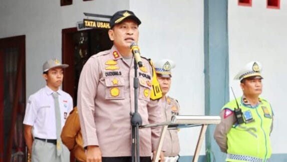 Kapolres Padangsidimpuan Ajak Pelajar Tertib Berlalulintas