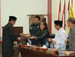Bupati Samosir Bersama DPRD Sahkan Perda P-APBD 2023