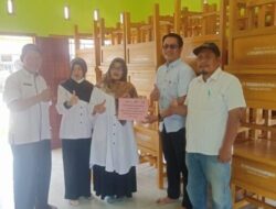 Dukung Pendidikan Berkualitas, PTPN Group Berikan Bantuan 70 Set Meja dan Kursi