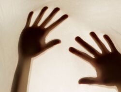 Kepergok Ingin Mencuri, Pria Ini Malah Dipaksa Layani Hasrat Janda