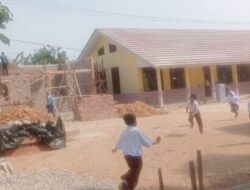Bak Proyek “Siluman”, Pembangunan Gedung SD di Baturaja Tanpa Plank