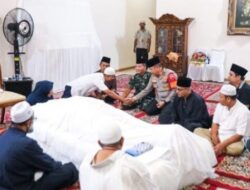 Mantan Gubernur Sumut Wafat, Kapoldasu Melayat dan Turut Berbelasungkawa