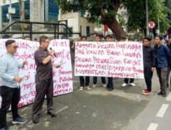 Diduga Terlibat Masalah Hukum, Oknum Anggota DPRD Sumut Didemo