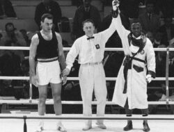Sejarah Petinju Muhammad Ali Ditaklukan Tangan Rusak