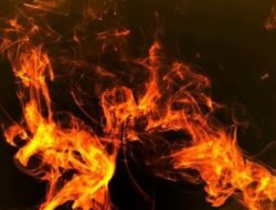 Dipicu Api Cemburu, Wanita Ini Tega Bakar Anak Tiri
