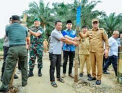 Pj Bupati Batu Bara Cabut Portal di Area Perlintasan KA