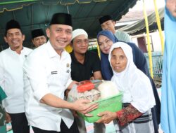 Safari Ramadhan, Bupati Tapsel Bagikan Bantuan ke Masyarakat Tantom Angkola