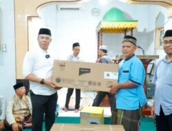 Safari Ramadhan, Pj Bupati Batu Bara Berikan Bantuan untuk Dhuafa