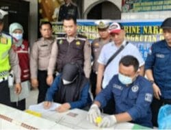 Satres Narkoba Polres Batu Bara Tes Urine Sopir Angkutan Umum