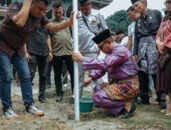 Resmi Jadi Cagar Budaya, Pj Bupati Batu Bara Pasang Plank Istana Niat Lima Laras
