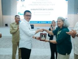 Pj Bupati Sambut 25 Mahasiswa UGM KKN di Batu Bara