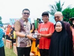 Pj Bupati Batu Bara Berbagi Kebahagiaan dengan Lansia
