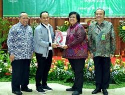 Tangkap Pengusaha Garap 2,5 Juta Ha Sawit Tanpa Izin Kehutanan
