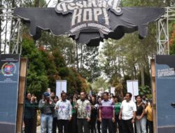 Bupati Humbahas Buka Festival Kopi dan Lomba Menggambar