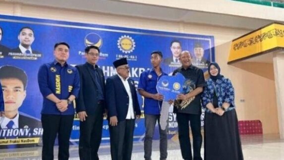 Kader NasDem dan Relawan Bapera Dukung Pasangan Syah Afandin-Tiorita