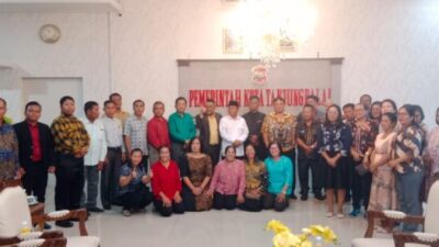 Pasangan Warohmah Silaturrahmi Bersama Tokoh Agama Kristiani