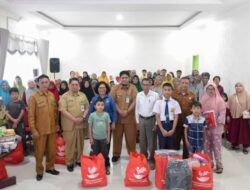 Pemko Padangsidimpuan Serahkan Bantuan Atensi dari Kemensos RI