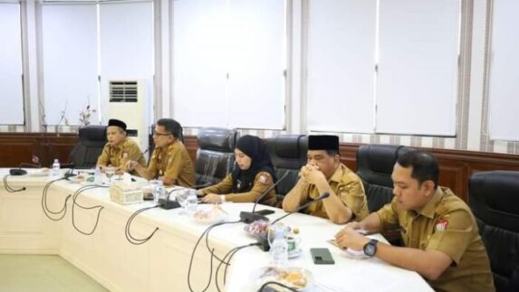 Pjs Walikota Tanjungbalai Buka Rapat Pembinaan Penyelenggaraan Kecamatan dan Kelurahan