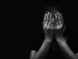 Puluhan Siswi SMA Dilecehkan Oknum Guru BK, Disuruh Buka Baju dan Tanya Ukuran Dalaman