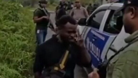Viral, Warga Minta Uang Permisi Rp1 Miliar ke Rombongan Paslon Gubernur
