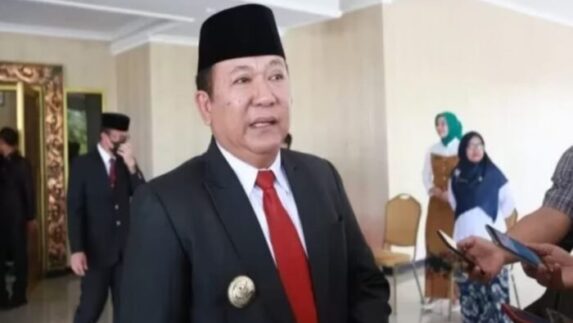 Penuhi Janji, Bupati Hendy Cairkan Honor Guru Ngaji