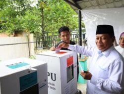 Walikota Tanjungbalai Nyoblos di TPS 07 Pahang