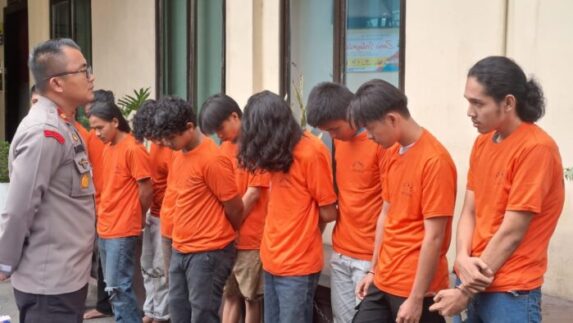 Belasan Mahasiswa Jadi Tersangka Pembakaran Motor Bentrok UNIKA Medan
