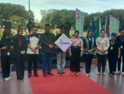 Rektor ITB Indonesia Tutup Kegiatan PKKMB Asah Karya