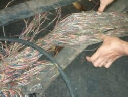 Dua Pria di Medan Kepergok Curi Kabel Telkom
