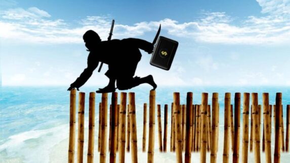 Jalan “Ninja” Pagar Bambu di Tangerang
