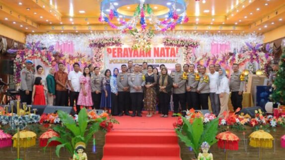 Kapolres Sergai Hadiri Perayaan Natal