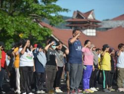 Aparatur Pemkab Pakpak Bharat Gelar Senam Bersama