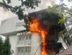 Kantor Disdik Sumut Terbakar, Diduga Akibat Arus Pendek